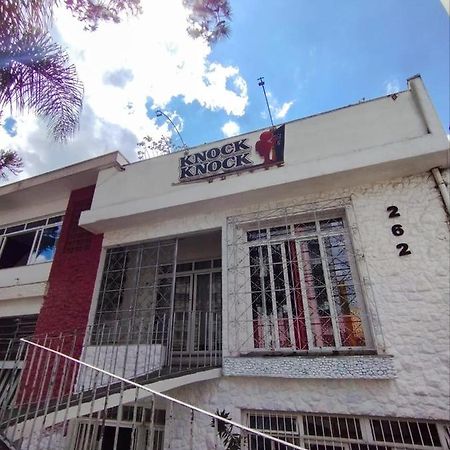 Knock Knock Hostel Curitiba Bagian luar foto