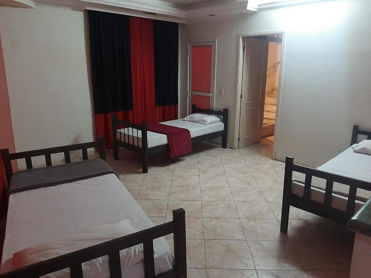 Knock Knock Hostel Curitiba Bagian luar foto