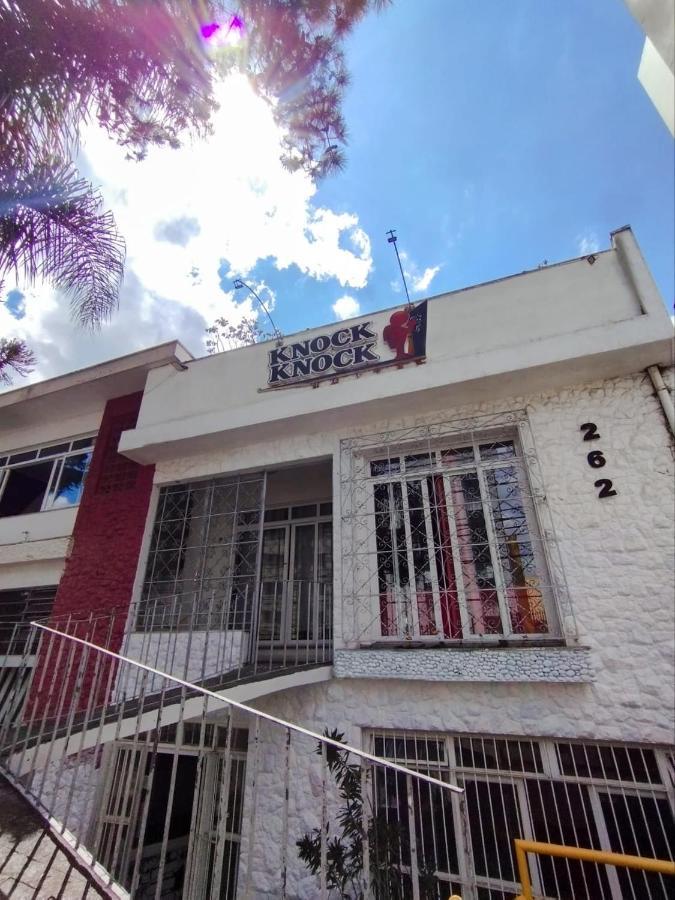 Knock Knock Hostel Curitiba Bagian luar foto